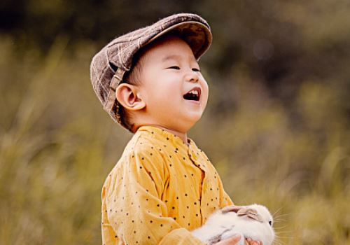 怀孕了什么食物不能吃什么食物能吃？怀孕俩个月吃啥对胎儿好？