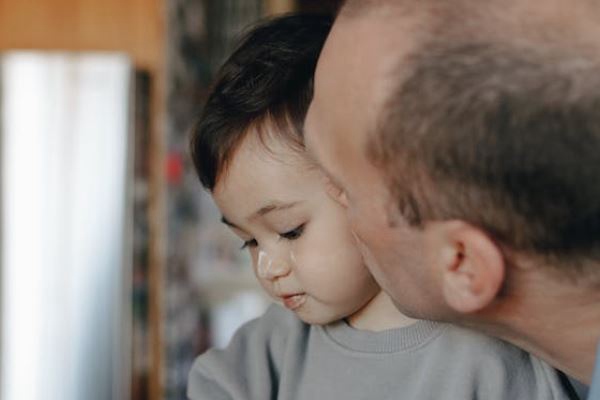 孕早期胎儿发育情况怎么查？怀孕如何让胎儿发育更好？